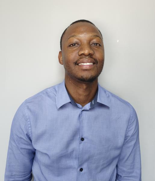 Sikhumbuzo Mlombo, estate agent