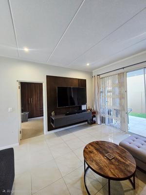 Apartment / Flat For Sale in Bryanston, Sandton