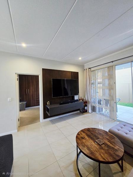 Apartment / Flat For Sale in Bryanston, Sandton